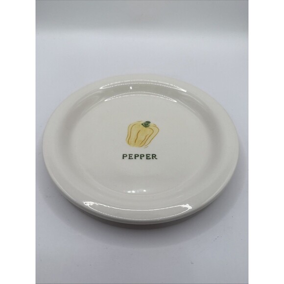 Pottery Barn Outlet Set of 4 Appetizer Snack Dessert Plates Vegetable Images - Picture 4 of 10